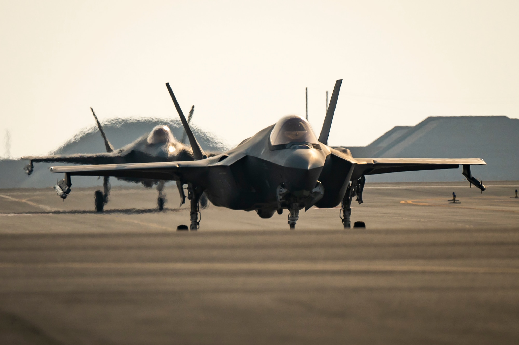 Aircraft taxiing on a flight line