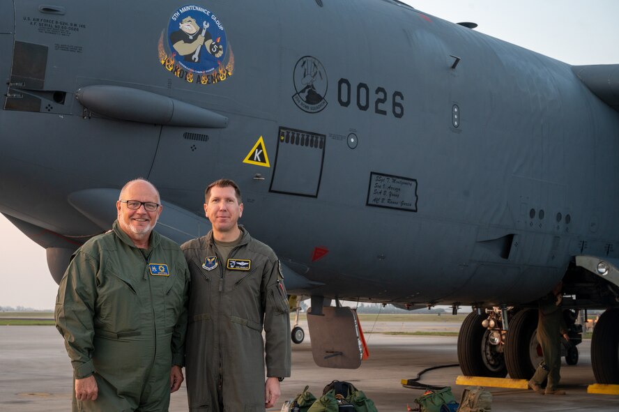 U.S. Air Force Col. Dan Hoadley, commander of the 5th Bomb Wing, and the Honorable Tom Ross, mayor of Minot, North Dakota, poses for a photo with a B-52H Stratofortress at Minot Air Force Base, North Dakota, Sept. 6, 2023. Mayor Ross’s incentive flight was hosted by the 5th Bomb Wing to provide a first-hand experience of the 5th Bomb Wing’s mission and to provide a demonstration of how they conduct the global deterrence mission. (U.S. Air Force Photo by Airman 1st Class Alexander Nottingham)