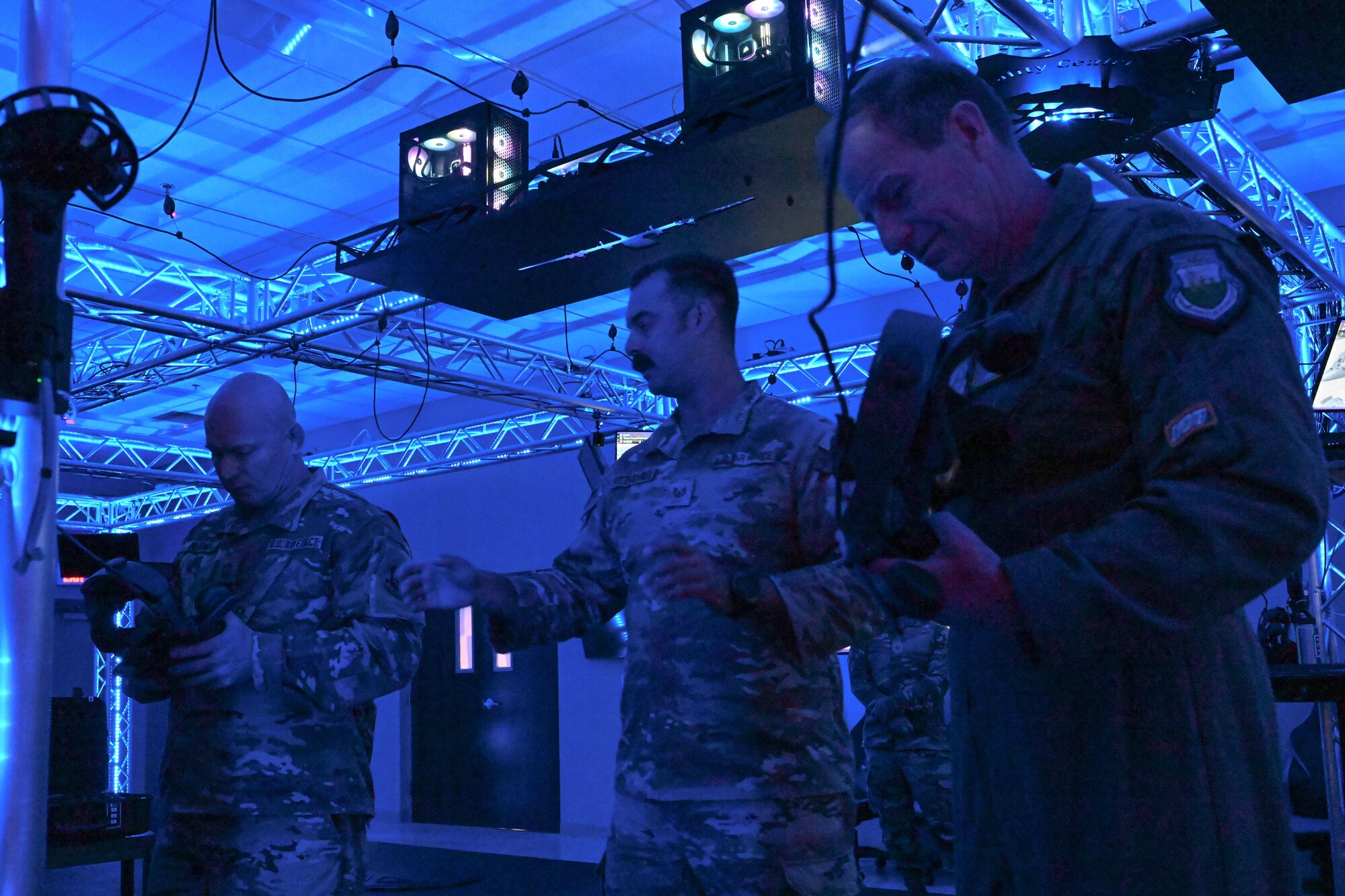 men in uniform receive virtual reality training