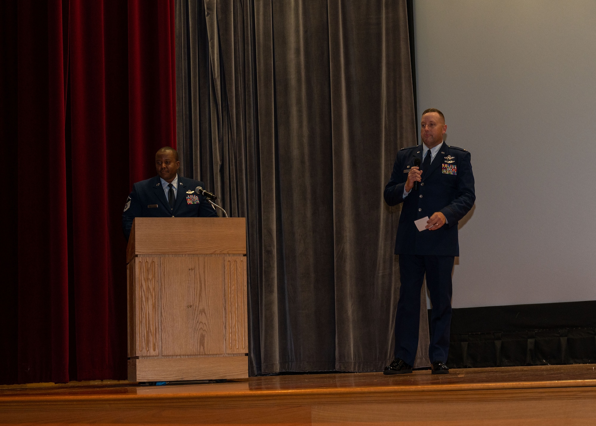 Bergman speaks during assumption of command
