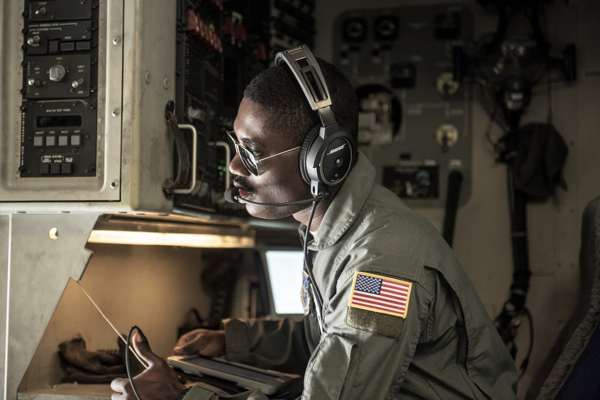Spouses day provided a unique opportunity for service members’ spouses to receive a mission brief and participate in a flight on a C-17 Globemaster III. (U.S. Air Force photos by Airman 1st Class Kylee Tyus)