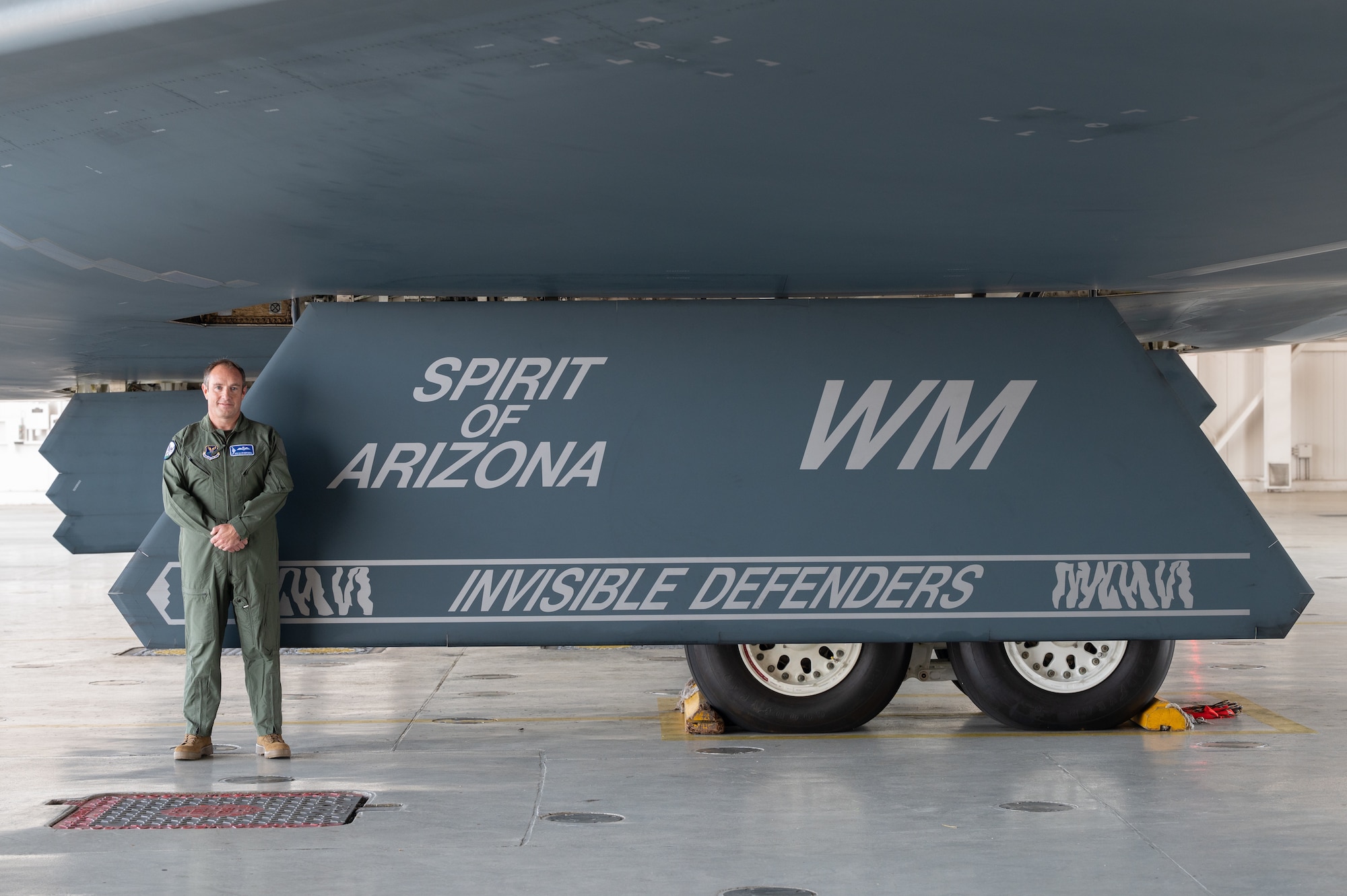 Royal Air Force Air Vice-Marshal Allan Marshall, Ministry of Defense assistant chief of defense staff, poses next to a U.S. Air Force B-2 Spirit stealth bomber at Whiteman Air Force Base, Mo., Sept. 8, 2023. Marshall’s visit demonstrated the shared commitment that the U.S. and the U.K. have for global security and stability. (U.S. Air Force photo by Airman 1st Class Joseph Garcia)