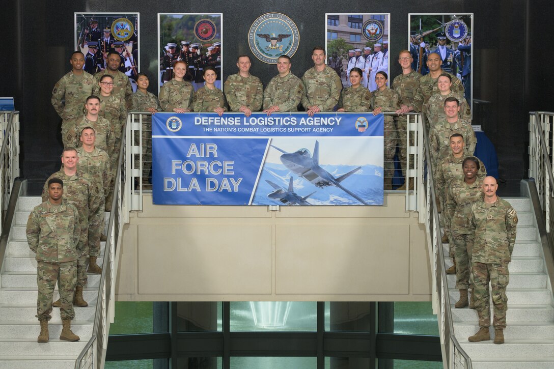 Attendees at the annual Air Force/DLA Day pose for a group photo Sept. 8 at the McNamara Headquarters Complex.