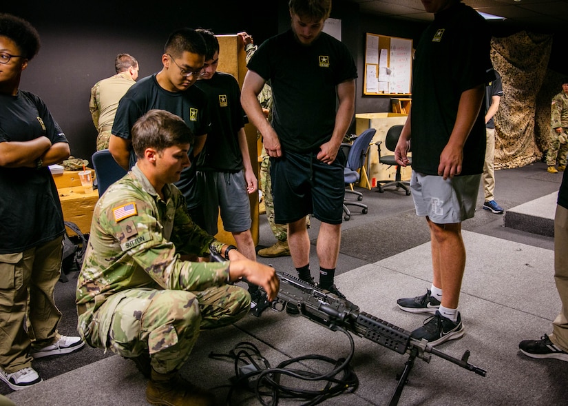 Future is full of possibilities: Event offers preview of life in Army Reserve