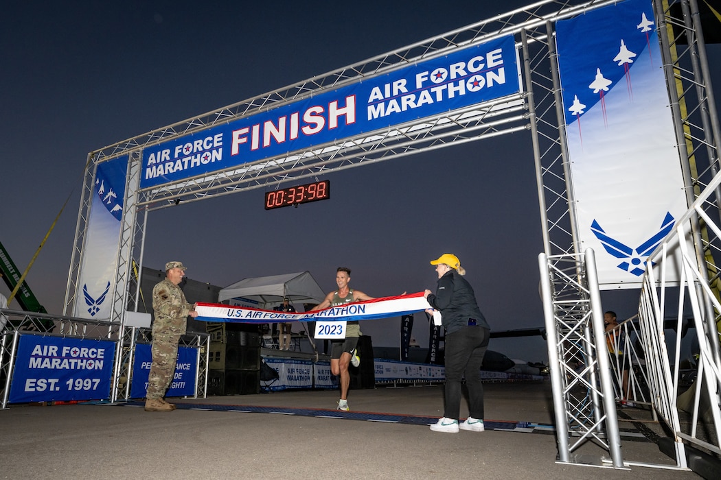 Michalski wins men's 10K first place