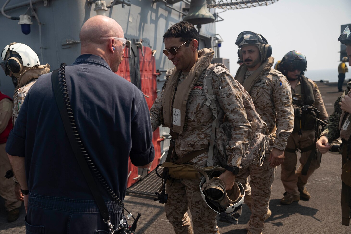 USS Bataan hosts distinguished visitors from Saudi Arabia at sea