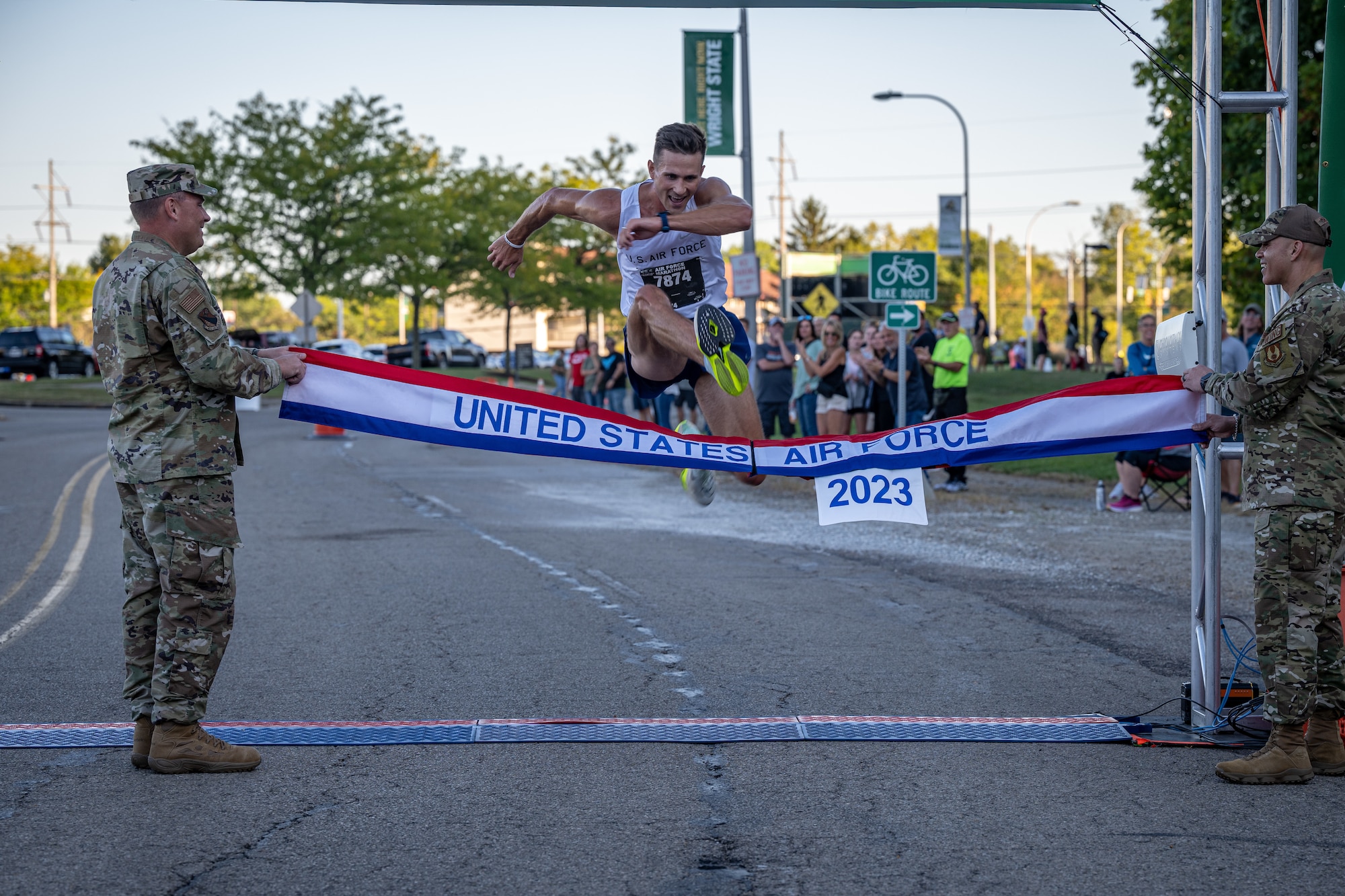 Michalski wins men's 5K first place