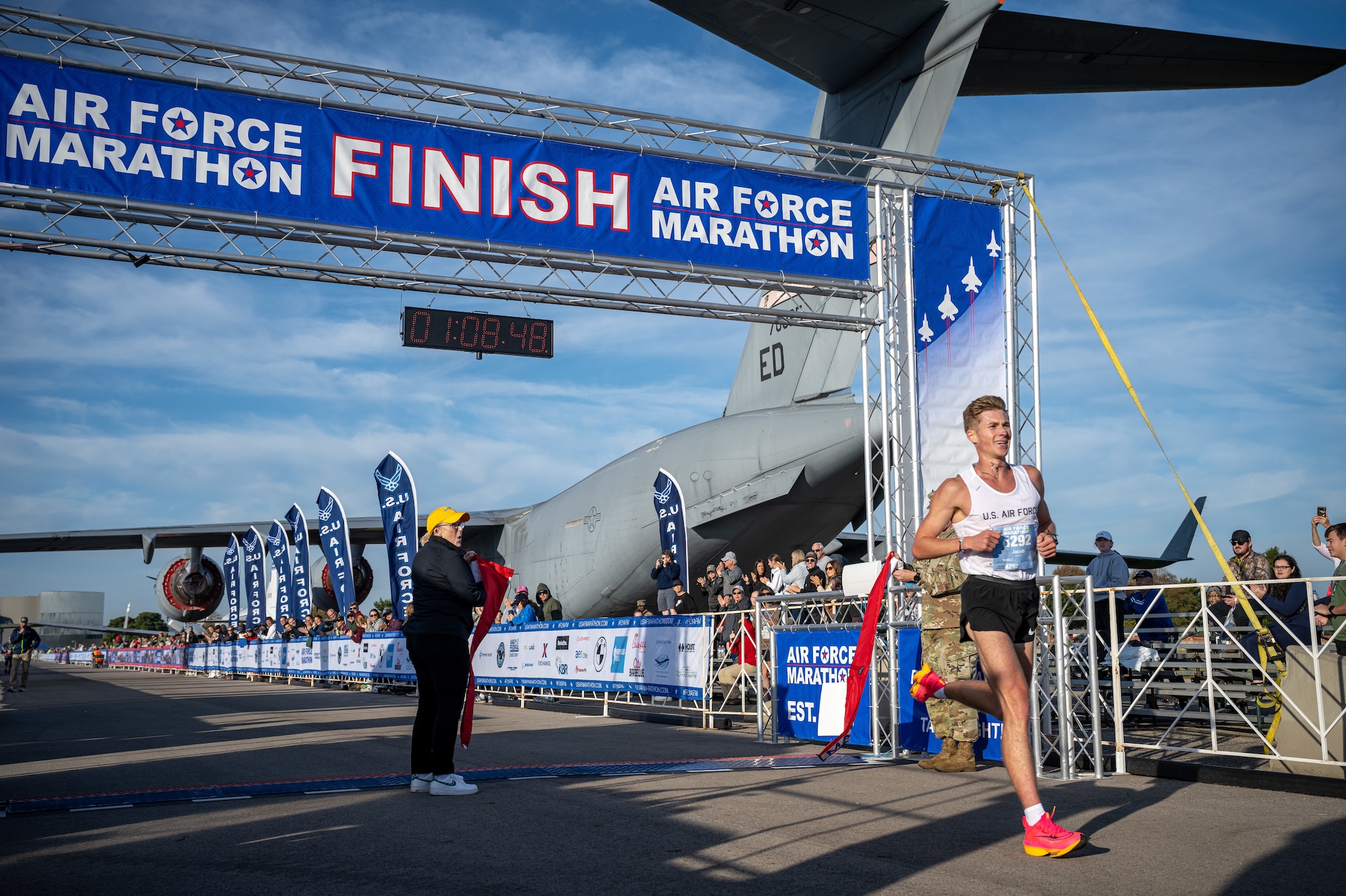 Pitman wins men's half-marathon first place