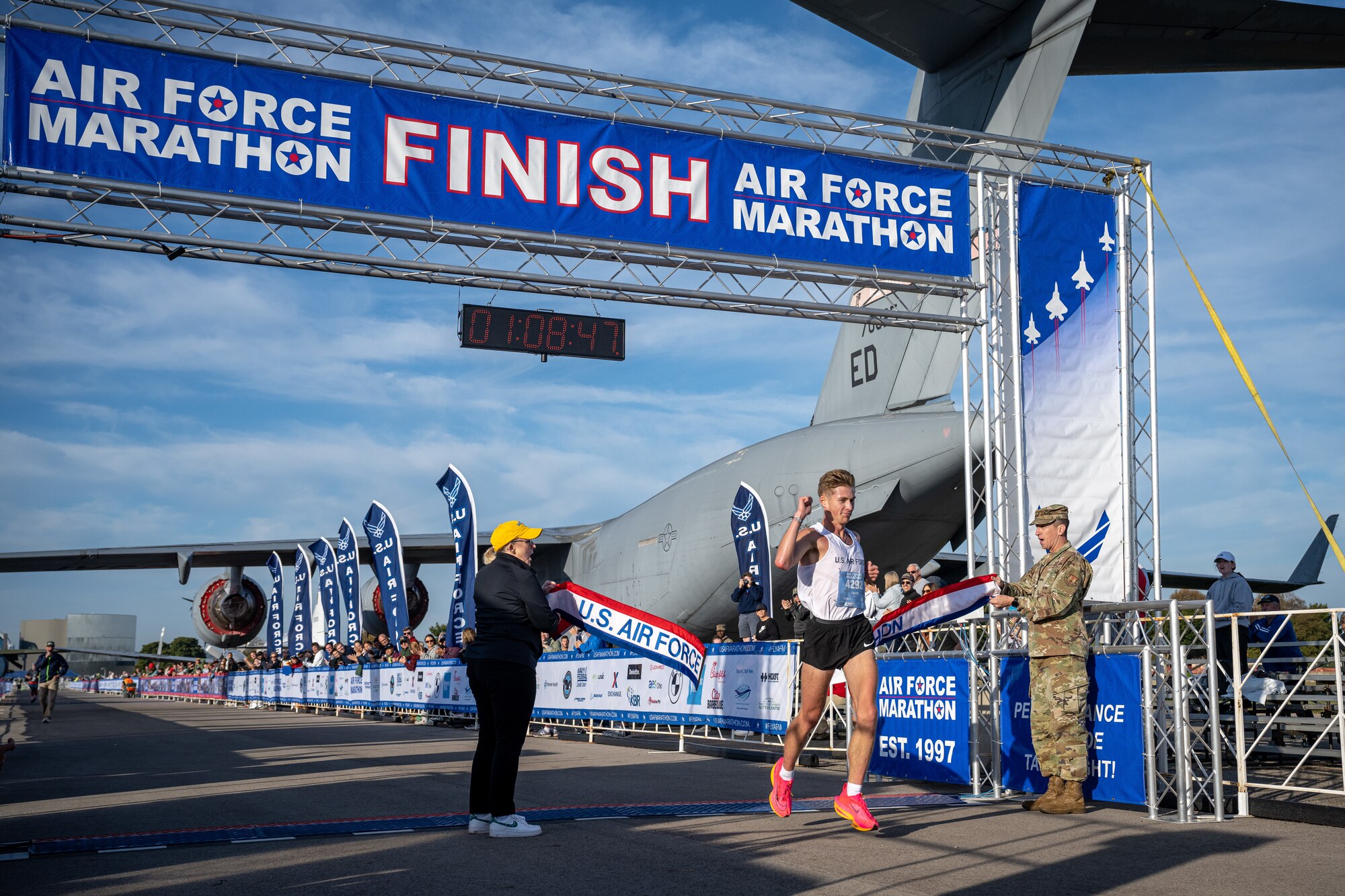 Pitman wins men's half-marathon first place