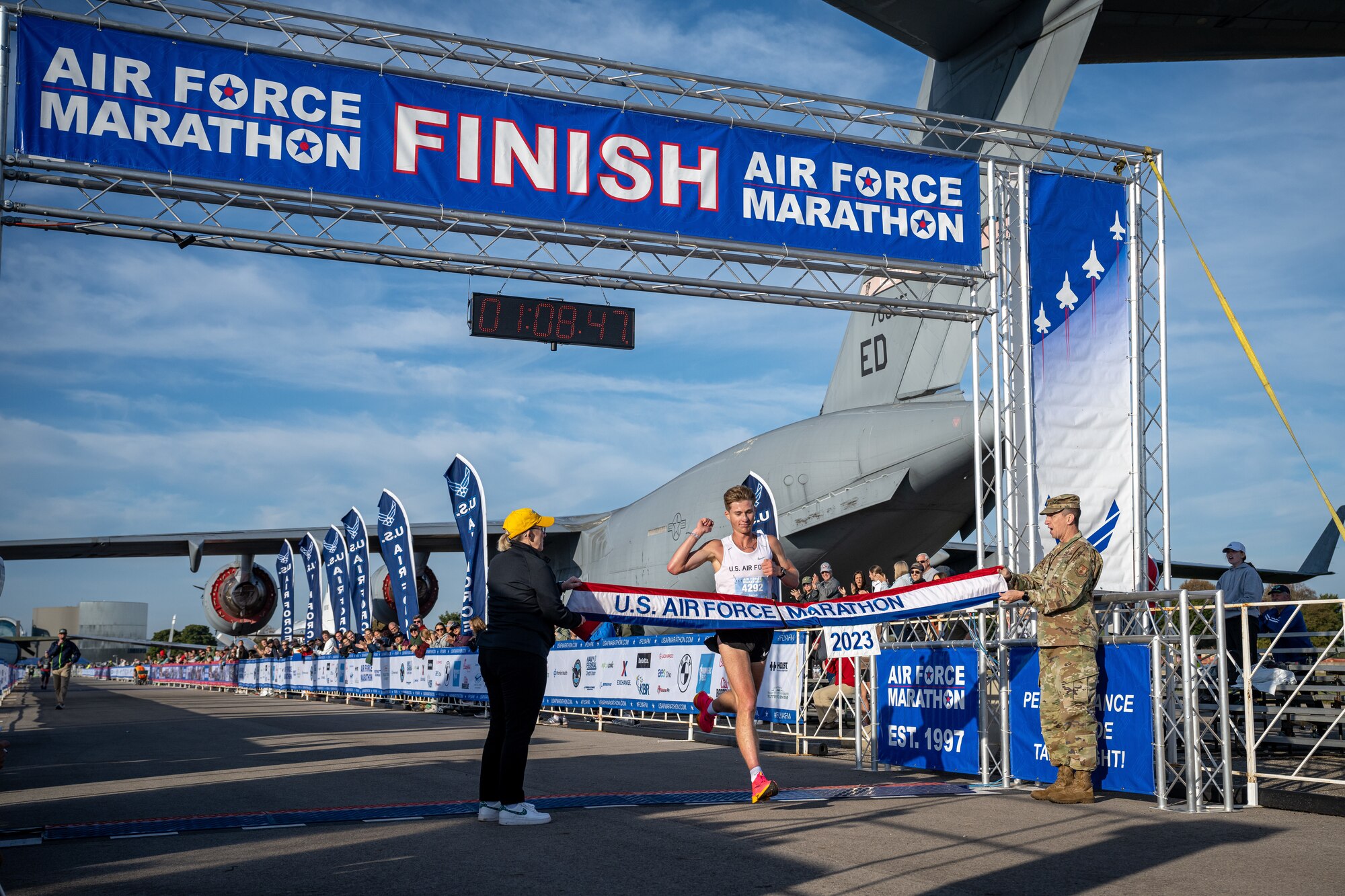 Pitman wins men's half-marathon first place