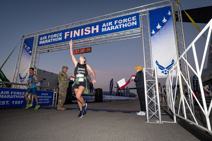 Whyte wins women's 10K first place
