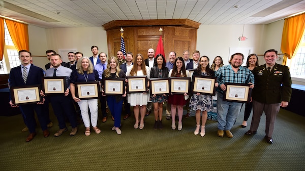 Lt. Col. Robert W. Green, U.S. Army Corps of Engineers Nashville District commander; Maj. Todd Mainwaring, Nashville District deputy commander; and Michael Evans, course instructor, pose with graduates of the 2023 Leadership Development Program Level I Course Sept. 13, 2023, at the Scarritt Bennett Center in Nashville, Tennessee. (USACE Photo by Lee Roberts)