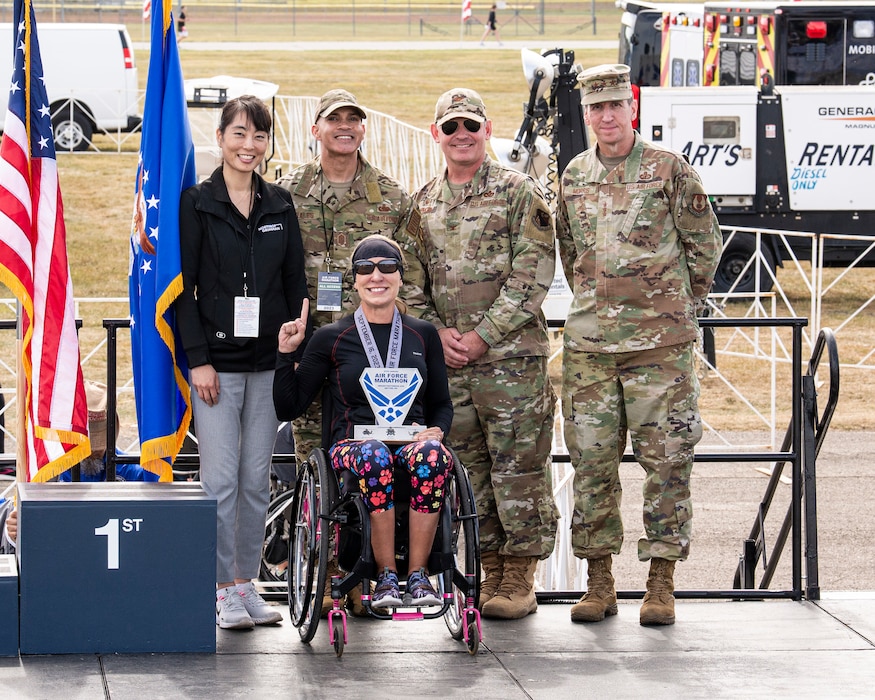 Wheeled race finisher with Air Force leaders