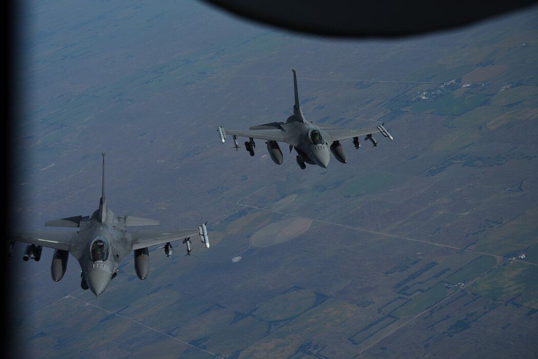 f-16