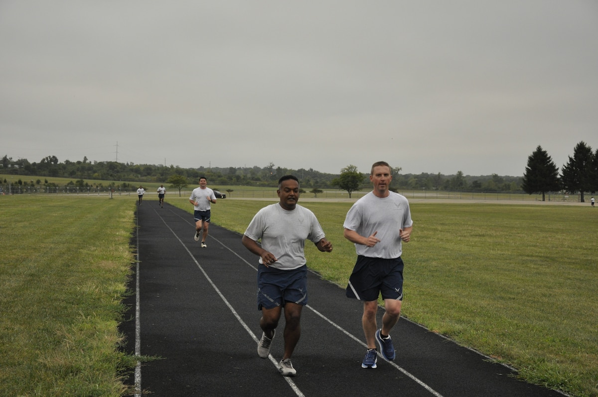 AFLCMC HQ leadership participate in weekly Friday group PT sessions. (USAF photo by 2nd Lt Morgan Searcy).