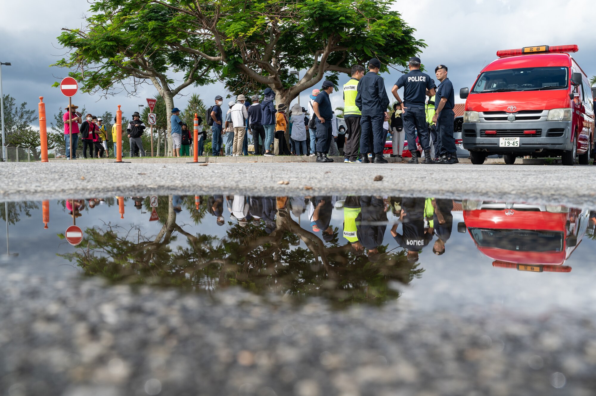 Participants gather to begin the exercise.