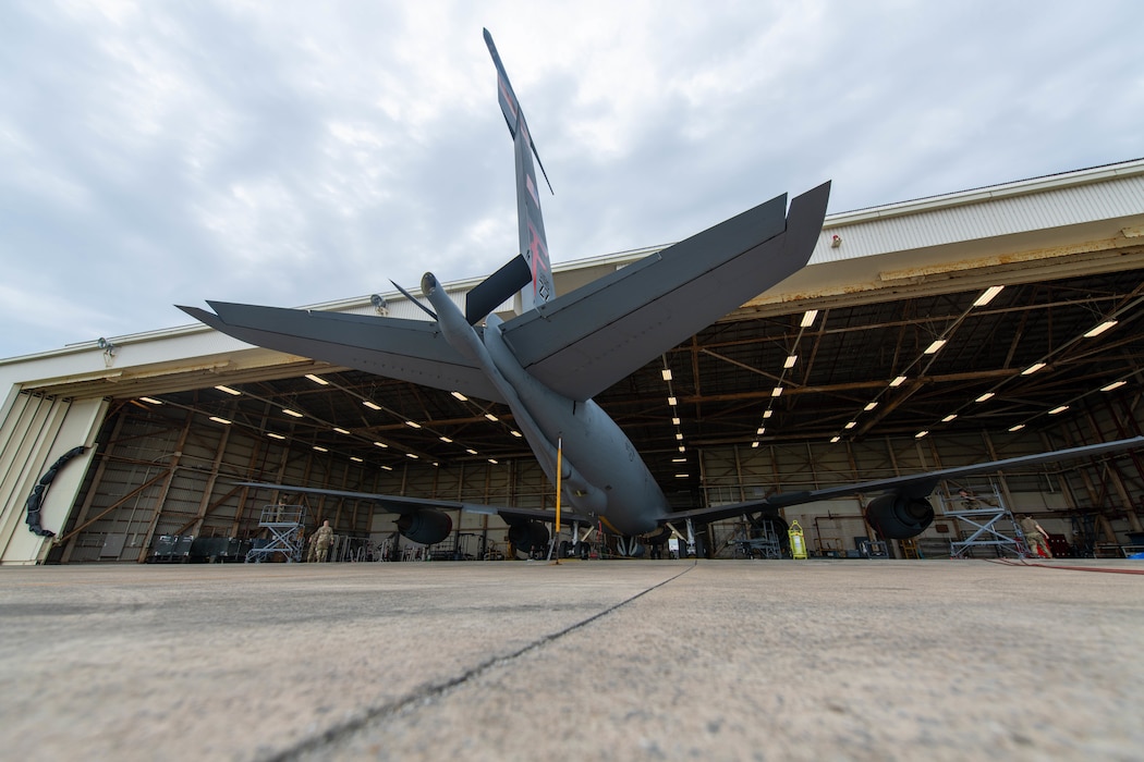 Airmen prepare a U.S. Air Force KC-135 Stratotanker for open fuel tank maintenance