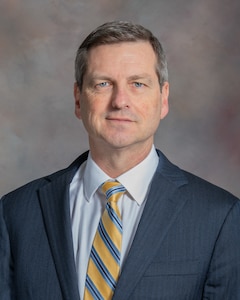 Dr. Brian Cole Faculty Photo