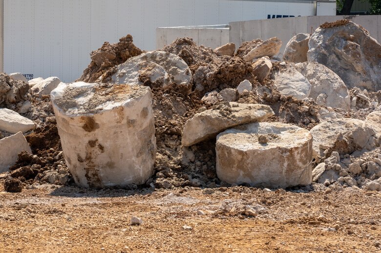 Photos shows pieces of rock that have been drilled out of the earth.