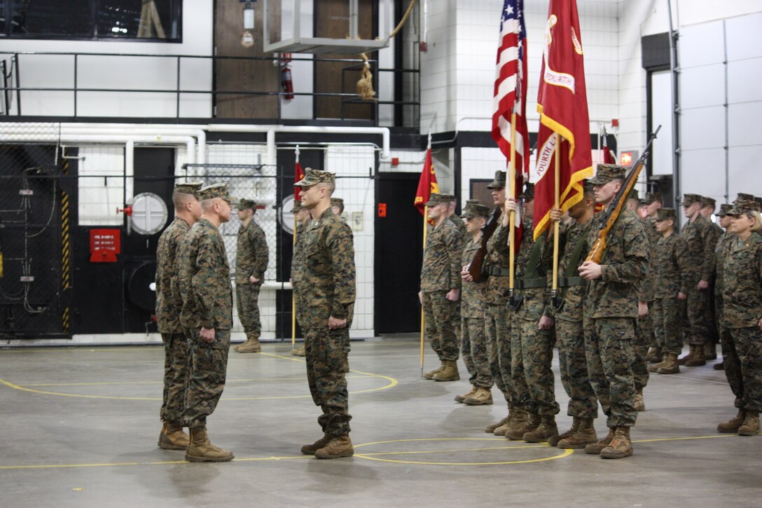 Col Michael Bracewell, Commanding Officer of 4th Law Enforcement Battalion (4th LEB), reports to Brigadier General Michael F. Fahey, Commanding General of Force Headquarters Group (FHG), at the Battalion’s change of command ceremony, held on January 21, 2017 at 4th Law Enforcement Battalion’s headquarters in St. Paul, Minnesota.  During that change of command ceremony, Col Bracewell relinquished command of 4th LEB to incoming commanding officer LtCol Johnny Gutierrez.



4th Law Enforcement Battalion (4th LEB), a subordinate unit of FHG, is a reserve Marine Corps military police battalion.  Headquartered in St. Paul, the Battalion’s subordinate units are located in numerous other locations across the United States.



Photo credit: Claire Christison