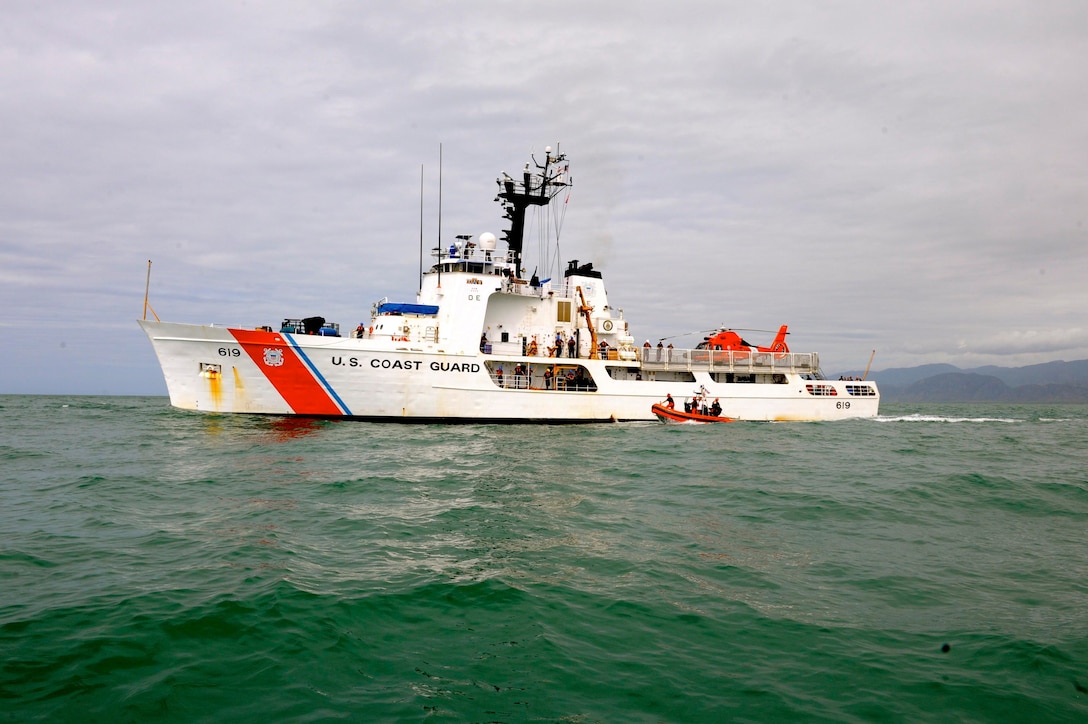 Stock Photo: U.S. Coast Guard Cutter Confidence