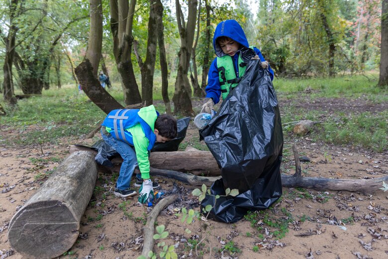 The Pittsburgh District celebrates National Public Lands Day each year by inviting the community to help clean up and complete improvement projects at its various reservoirs.
