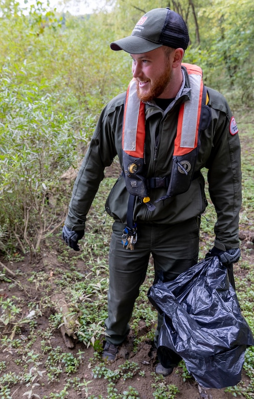The Pittsburgh District celebrates National Public Lands Day each year by inviting the community to help clean up and complete improvement projects at its various reservoirs.