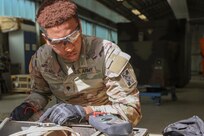 Army Reserve Soldiers log 564 maintenance hours during Forward Wrench