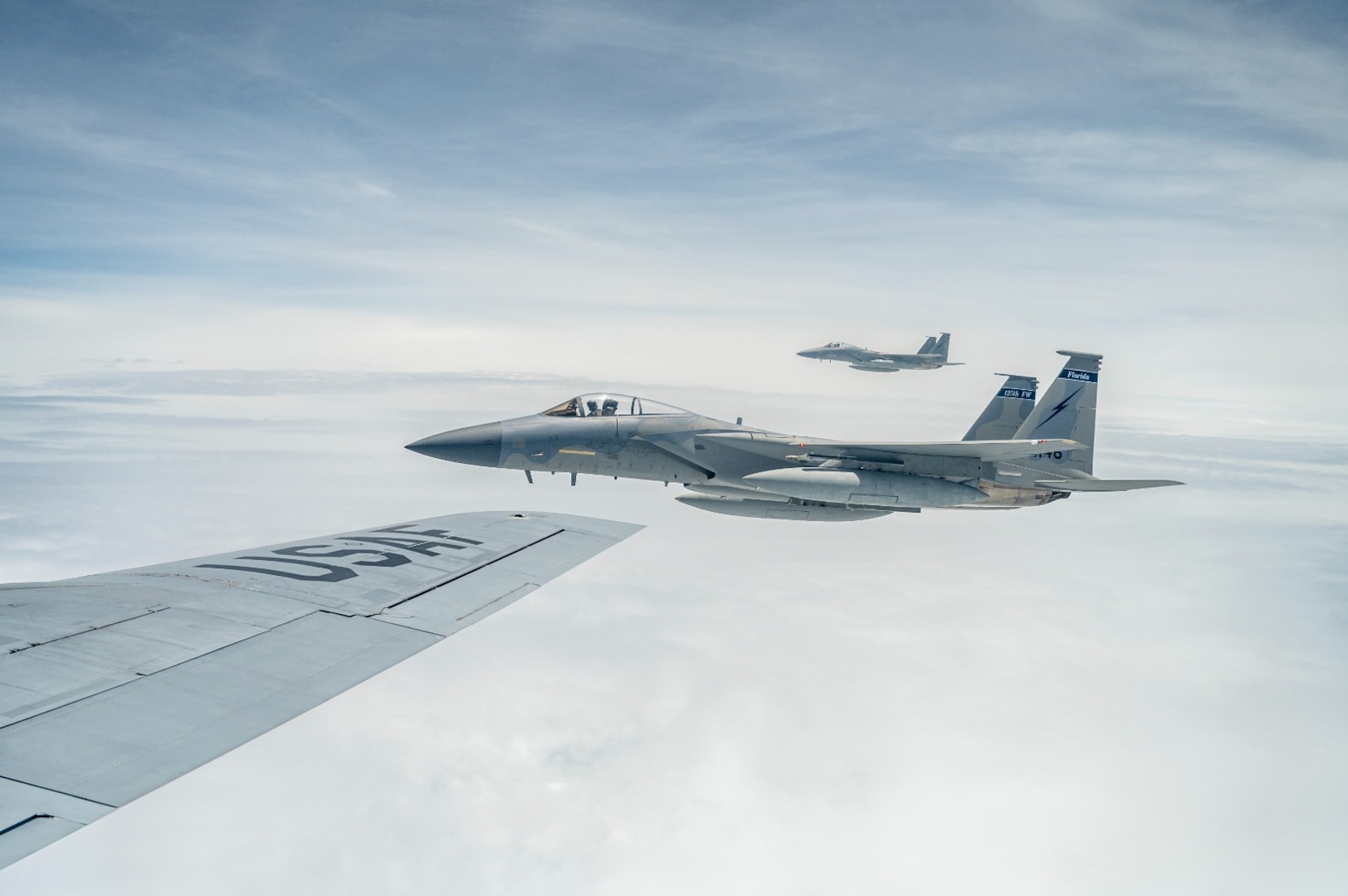 An F-15 from the Florida Air National Guard’s 125th Fighter Wing takes on fuel mid-air during exercise Relámpago VIII in Colombia, Aug. 21, 2023. his Colombian and U.S. training opportunity offers real-world benefits to U.S. and partner nation military personnel and the people of Colombia by promoting readiness. (U.S. Air Force photo by Staff Sgt. Matthew Matlock)