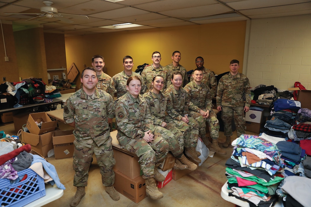 The 445th Airlift Wing’s Rising 6 held its second volunteer event of Fiscal Year 2024 at the Bridges of Hope homeless shelter in Xenia, Ohio. The 16 volunteers included members of the Rising 6 council, military members, civilians and family members from the wing.
