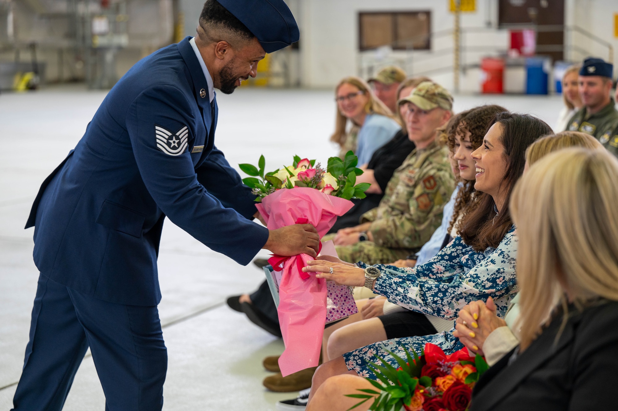 Airmen deliver gifts
