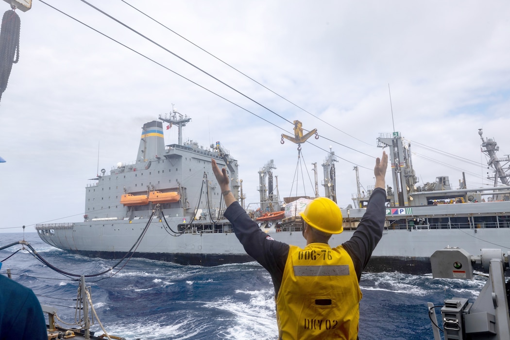 USS Higgins (DDG 76) replenishes from USNS Yukon (T-AO 202) in the Philippine Sea.