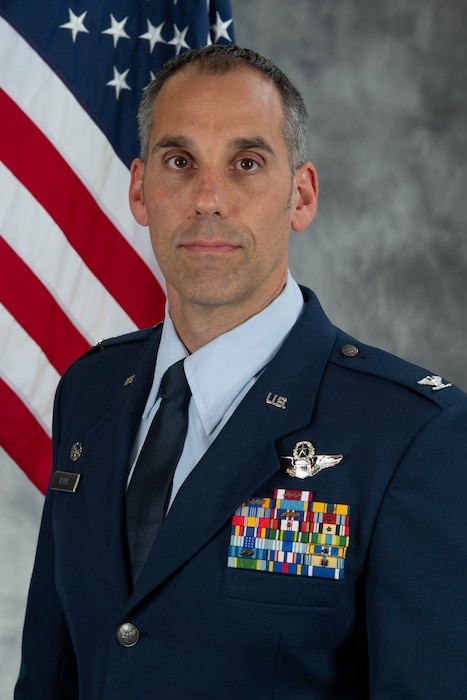 Bio photo Col. Schill