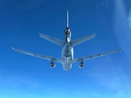 Omega KDC-10 completes first B-52, MC-130J refueling over Pacific Ocean