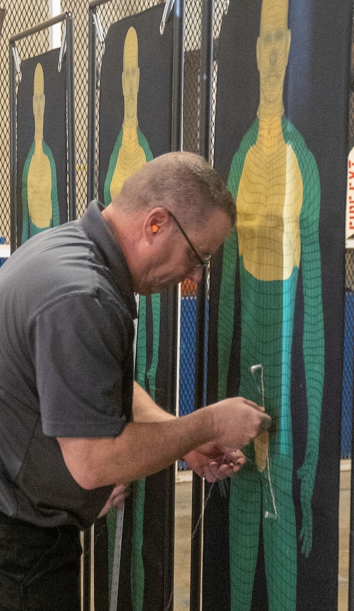 Collins marking a target near the mid section