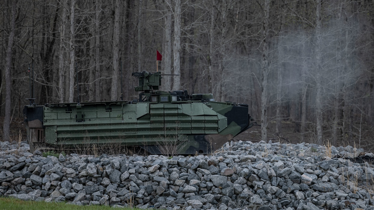 Marines with 4th Assault Amphibian Battalion prepare for ITX 4-24
