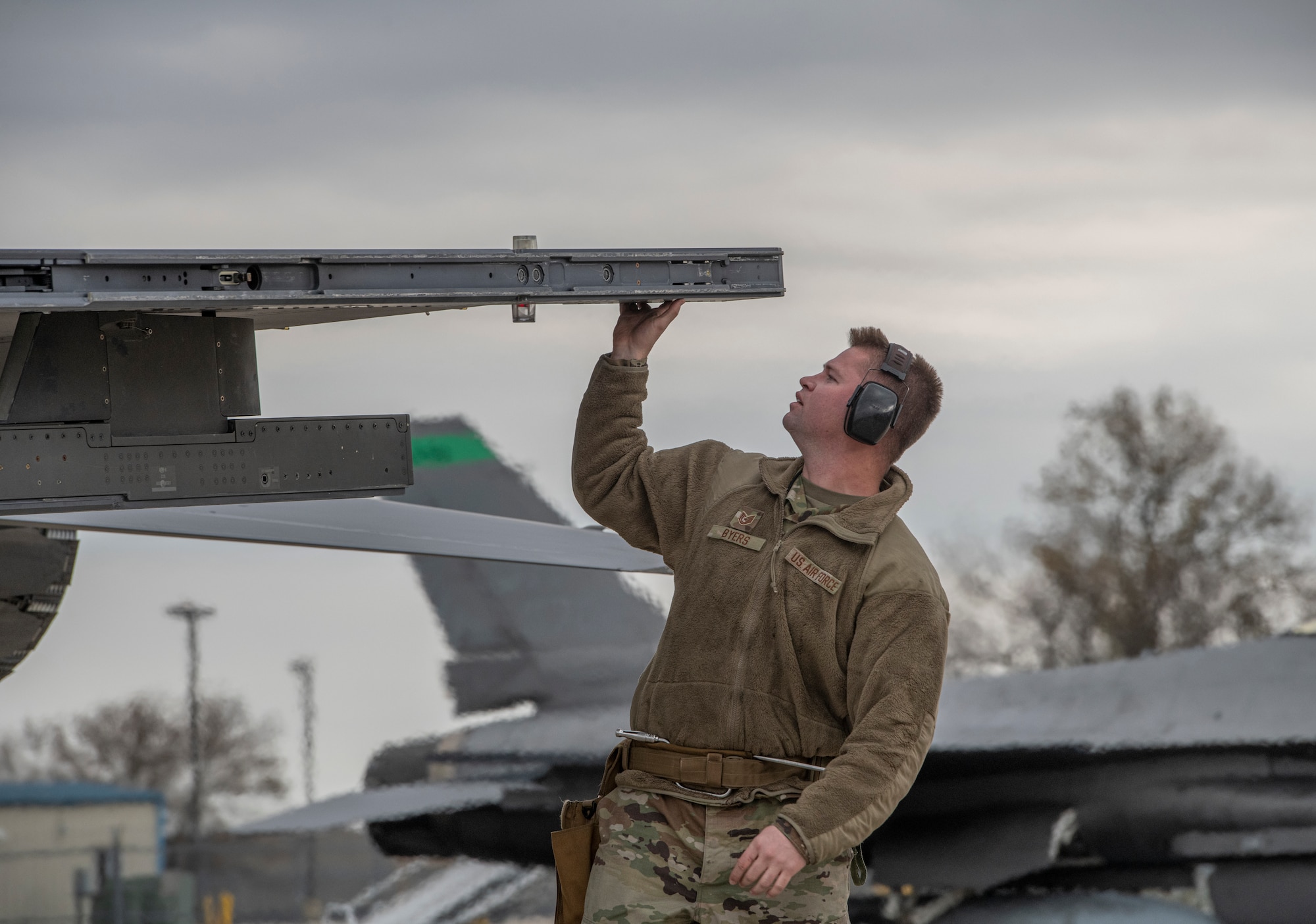 Airmen from the Ohio Air National Guard’s 180th Fighter Wing conducted an Agile Combat Employment exercise at the 122nd Fighter Wing, Indiana Air National Guard Base in Fort Wayne, Indiana, Nov. 6 and 7, 2023.