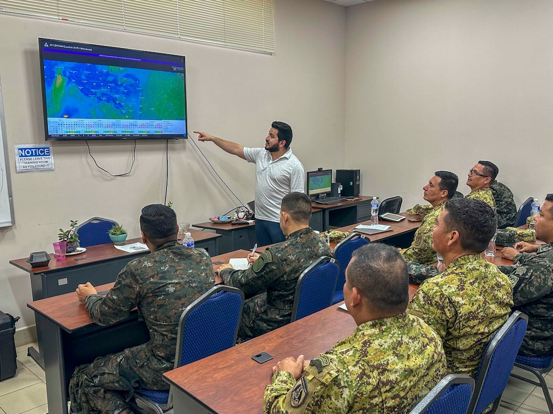 Armando Drain, a geospatial engineer with U.S. Southern Command (SOUTHCOM), conducts training on U.S. SOUTHCOM’s Enhanced Domain Awareness, a common sharing platform, as part of exercise CENTAM Guardian 24 phase one on Soto Cano Air Base, Honduras, April 5, 2024.