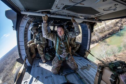 412th Civil Affairs Battalion Low-Cost Low-Altitude Training