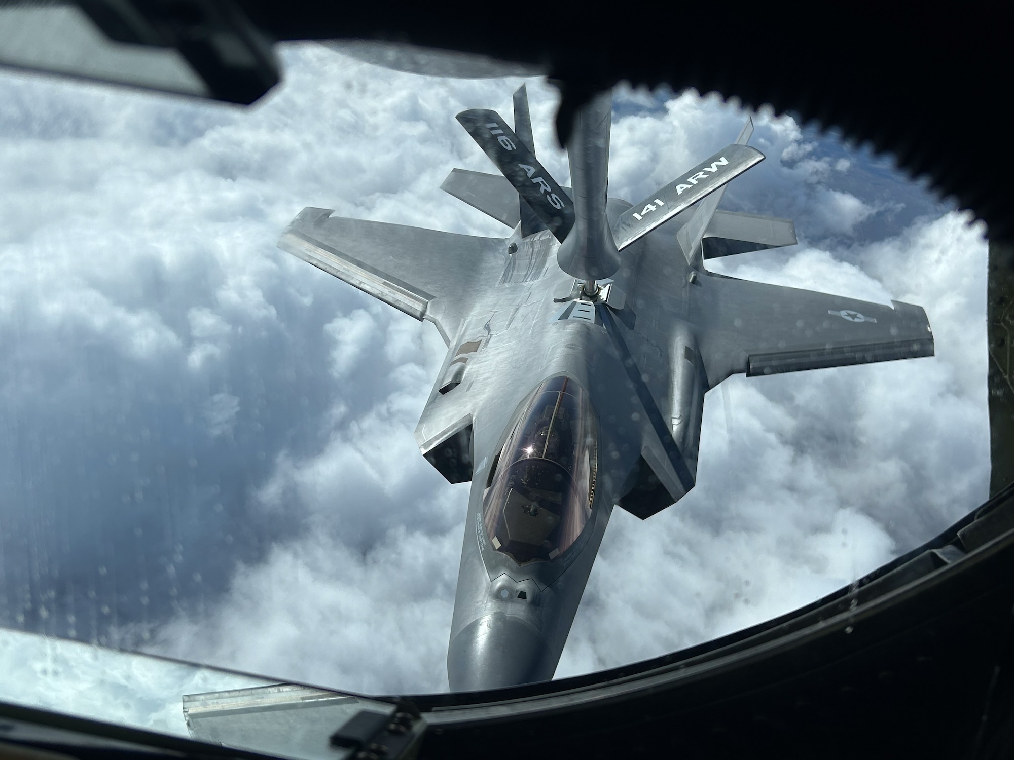 F-35 refueling