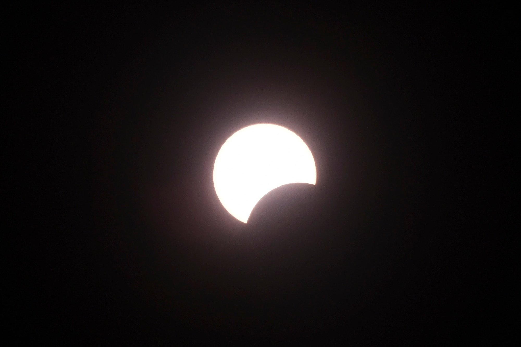 Moon eclipses the sun.