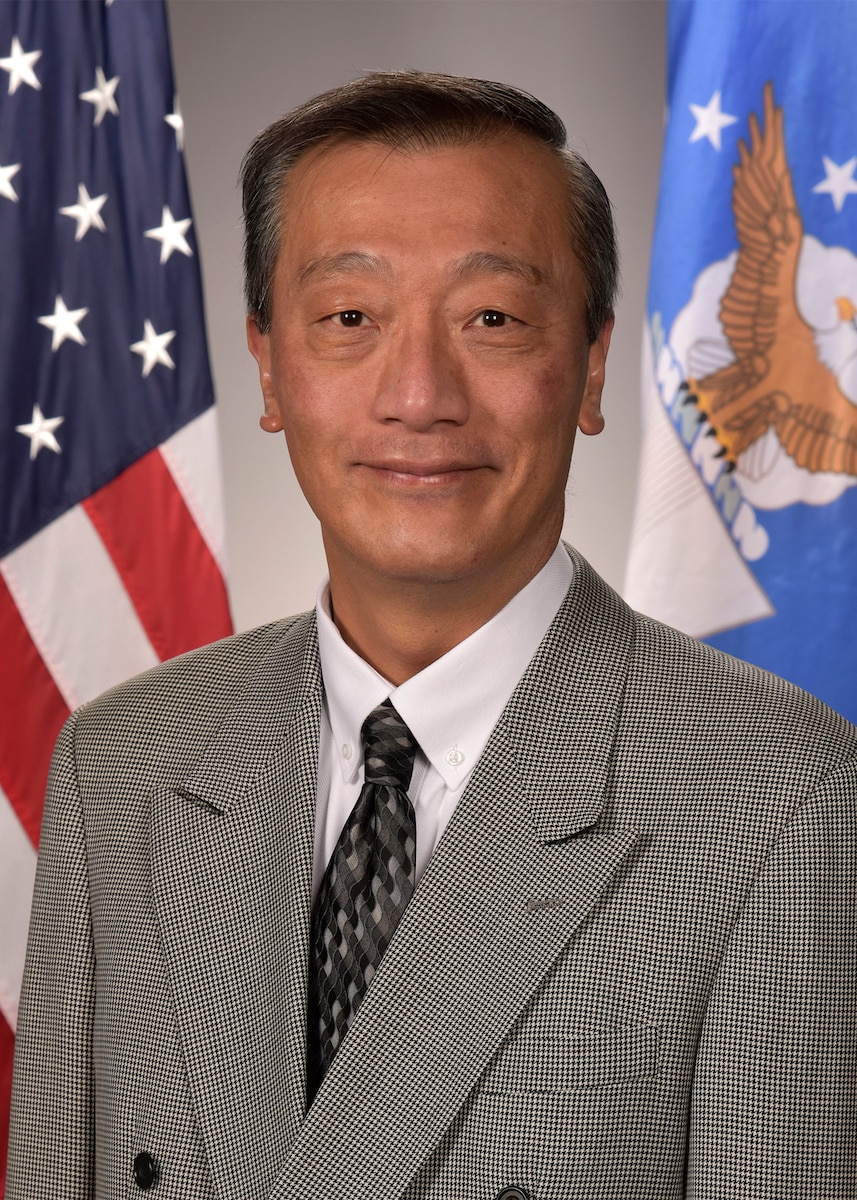 Official photo of Tse-Horng 'Richard' Yu.