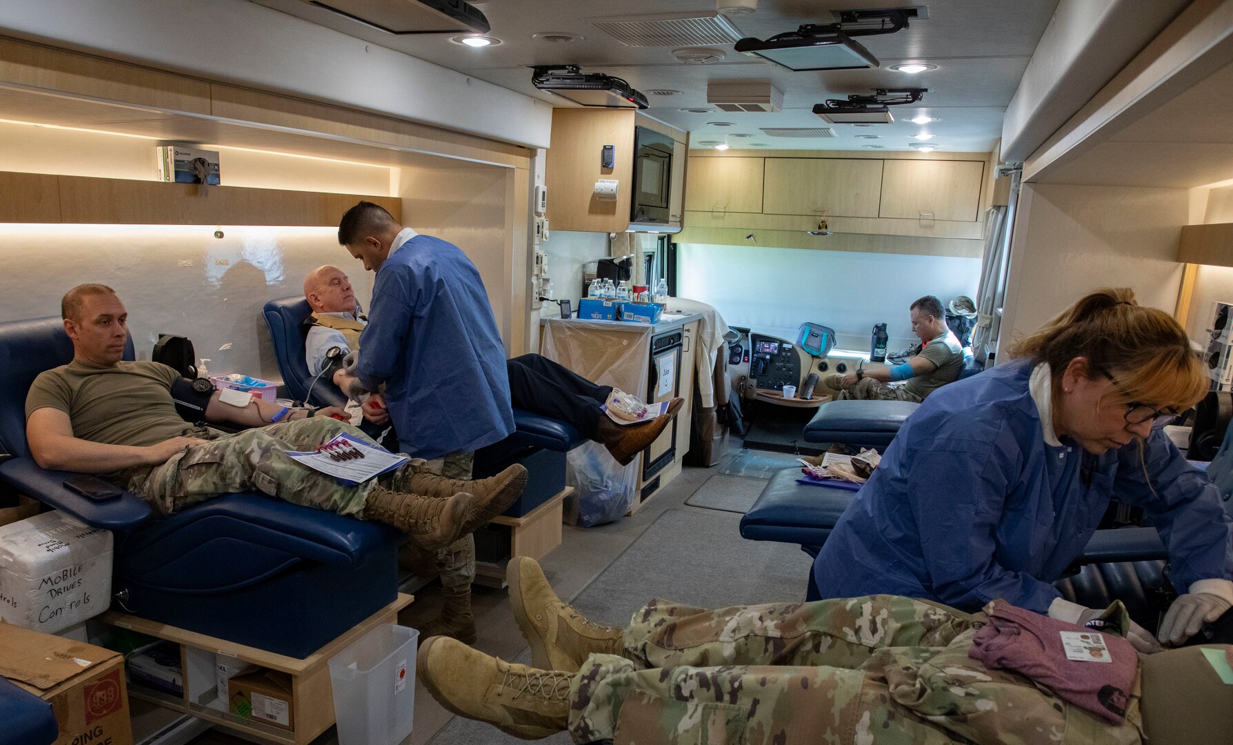 Army South Soldiers and Civilians make life-saving donations during mobile blood drive