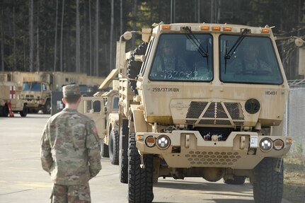Army and Air Force Reserve integrate to practice strategic air mobility