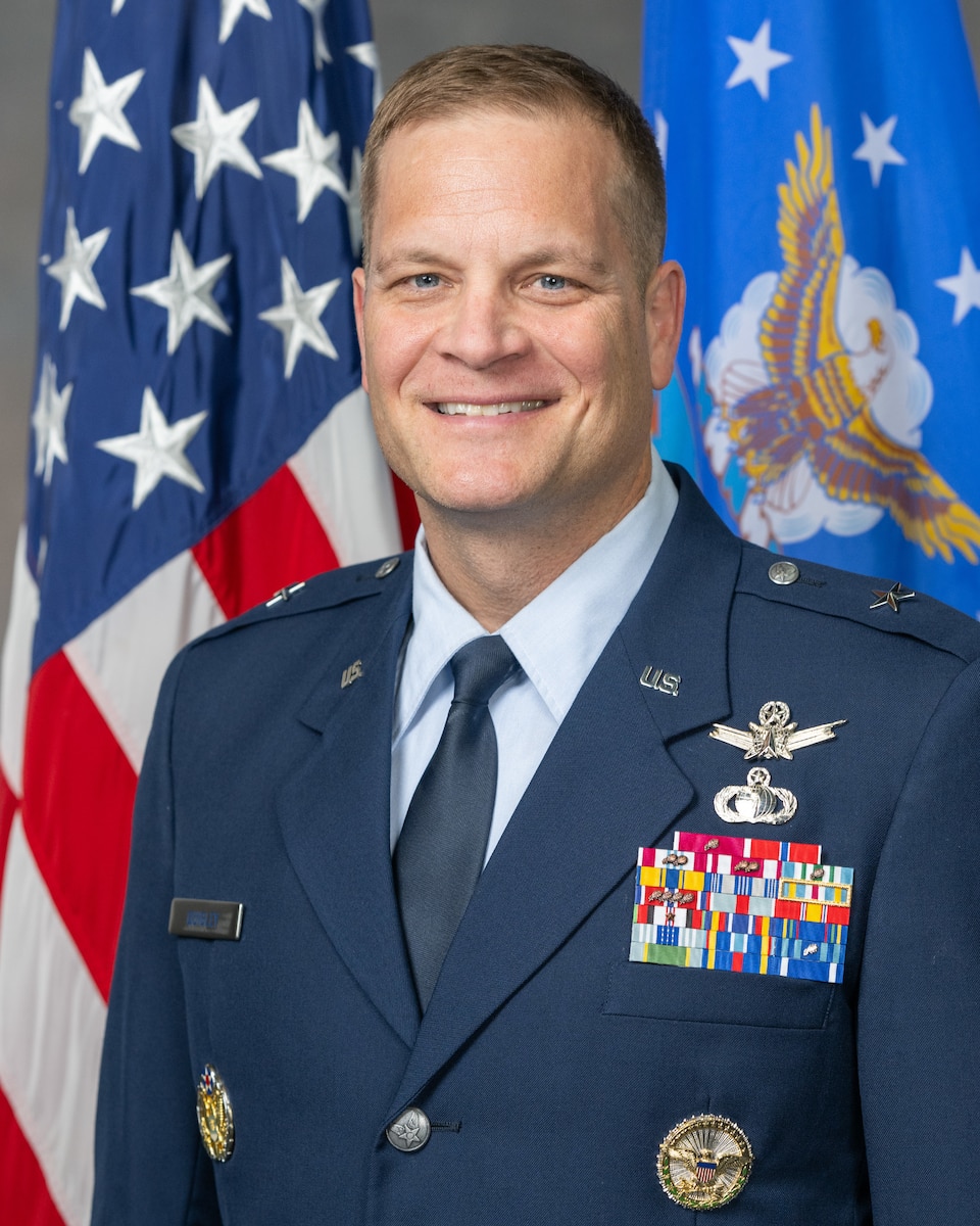 BG Erik Quigley bio photo (U.S. Air Force photo by R.J. Oriez).