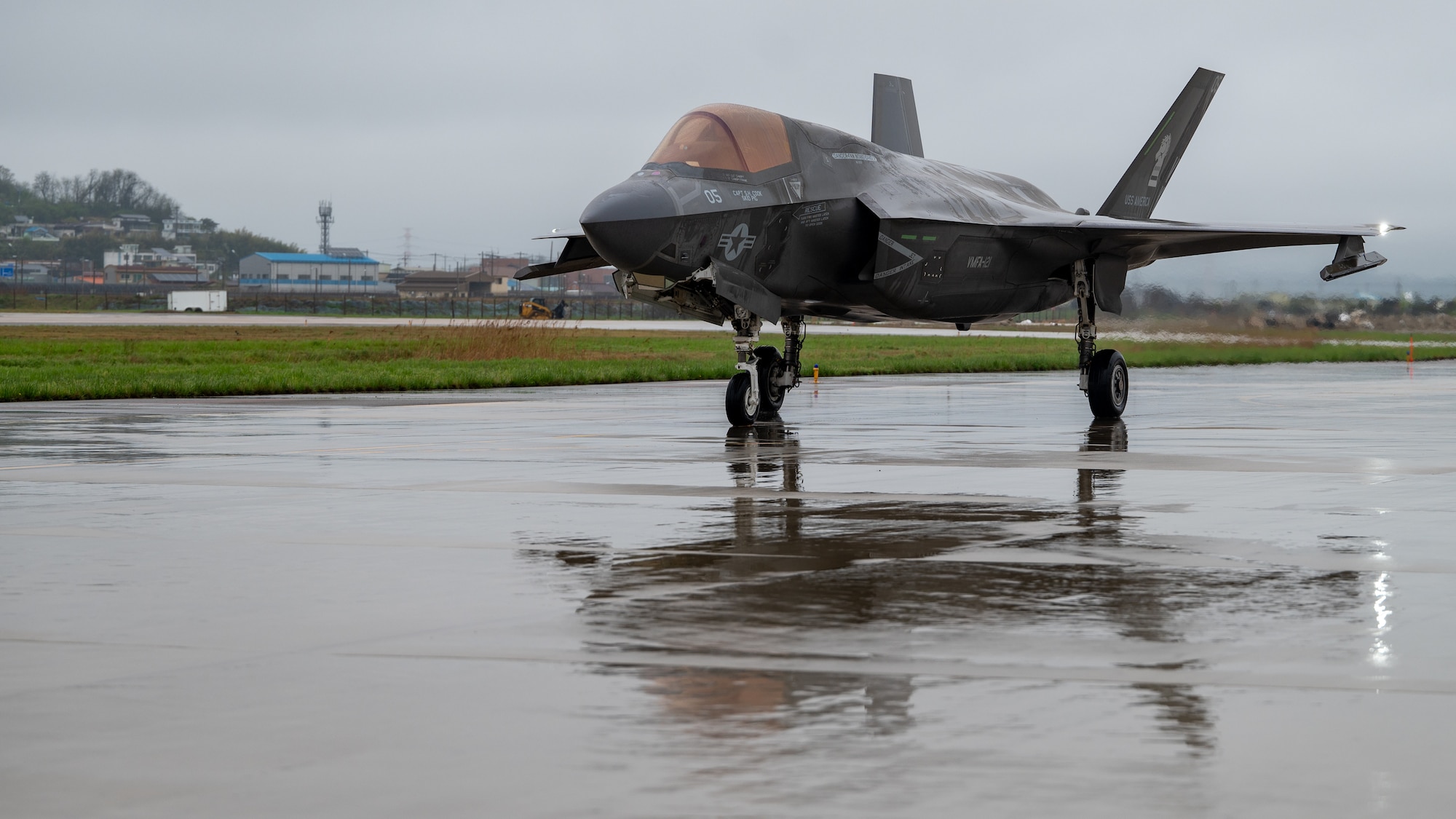 A U.S. Marine Corps F-35B Lightning II assigned to the 121st Marine Fighter Attack Squadron taxis before taking off