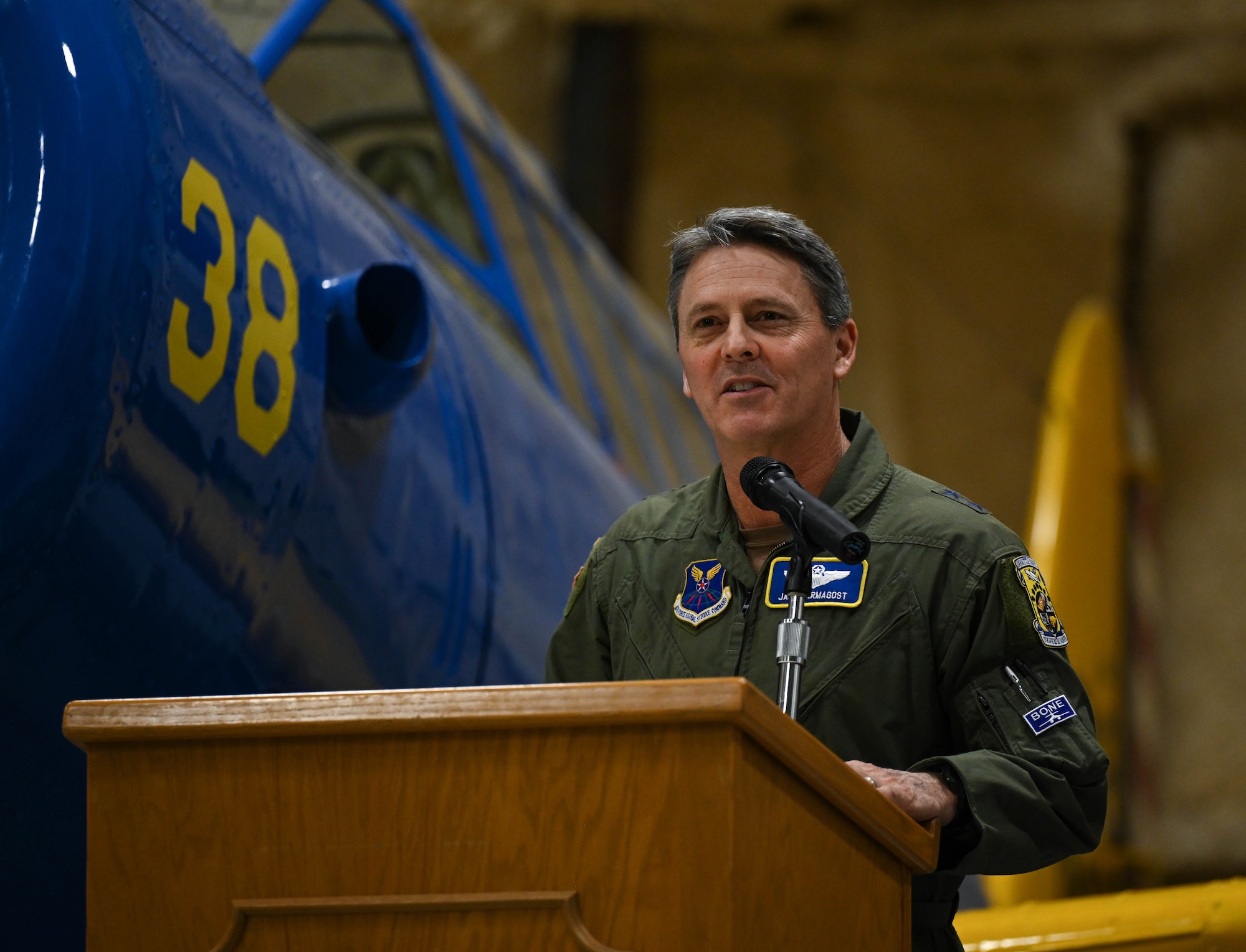 Eighth Air Force commander visits Raider country