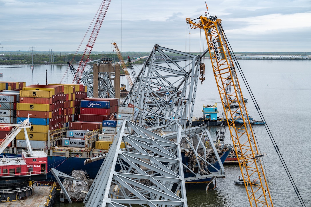 Wreckage of the Francis Scott Key Bridge and M/V Dali cargo ship.