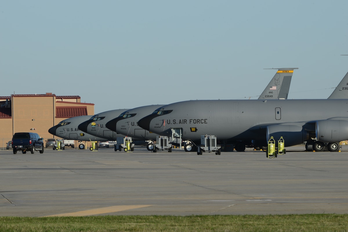 Iowa's 185th ARW awarded Air and Space Outstanding Unit