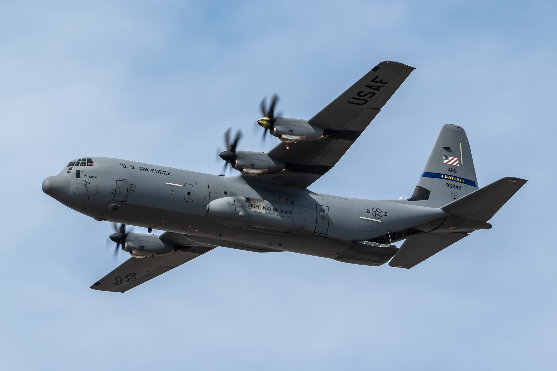 A C-130J Super Kentucky Air National Guard’s 123rd Airlift Wing performs an aerial demonstration during the Thunder Over Louisville air show in Louisville, Ky., April 20, 2024. This year’s event featured more than two-dozen military and civilian planes, including the Kentucky Air National Guard’s C130J Super Hercules. (U.S. Air National Guard photo by Dale Greer)